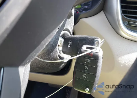 2019 Kia Sorento 2.4L Lx from USA, damaged, VIN 5XYPG4A39KG508555